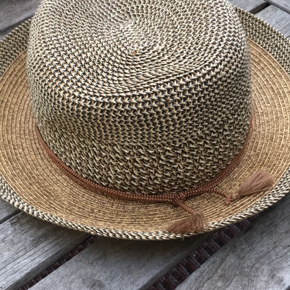 Nine West Accessories - Nine West Straw Hat